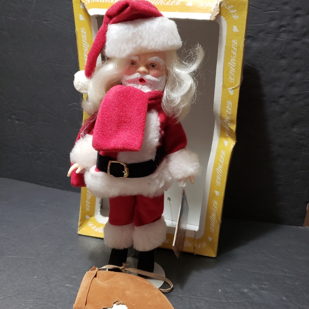 Vintage 1985 EFFANBEE  *Santa Claus* Playsize Collector's Doll (11" H)